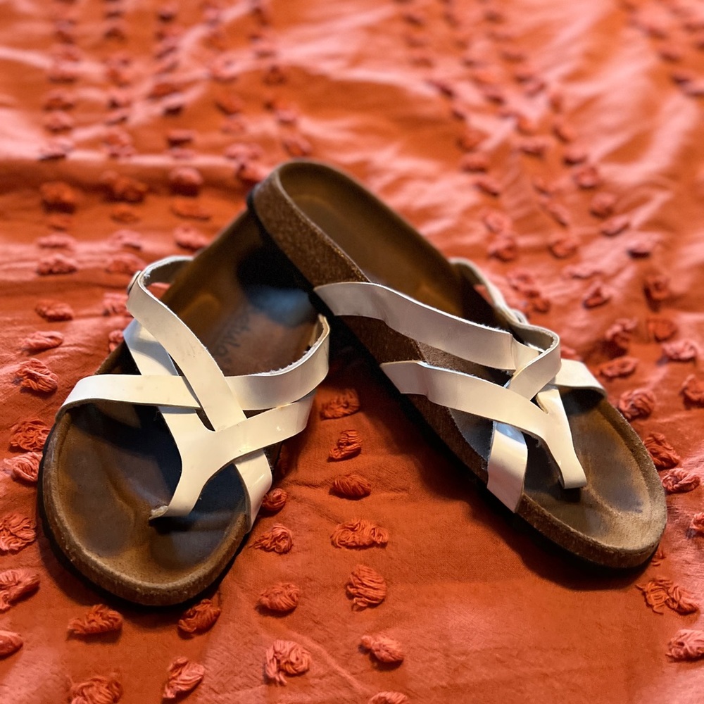 Birkenstock Betula Licensed Vinja sandals white patent leather, size 40 US 9